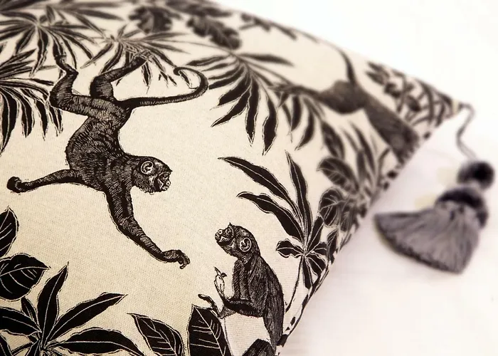 Almait Πανσιόν